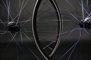 29er-enduro-carbon-wheelset-with-industry-nine-hubs-