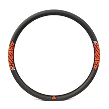 enduro downhill mtb 26er carbon rims 38mm wide hookless tubeless compatible strongest