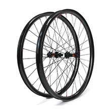 Hand-built AM935 asymmetric rim profile carbon fiber mtb 29er wheels