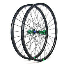 Hand-built EN732 asymmetric rim profile carbon fiber mtb 650B wheels